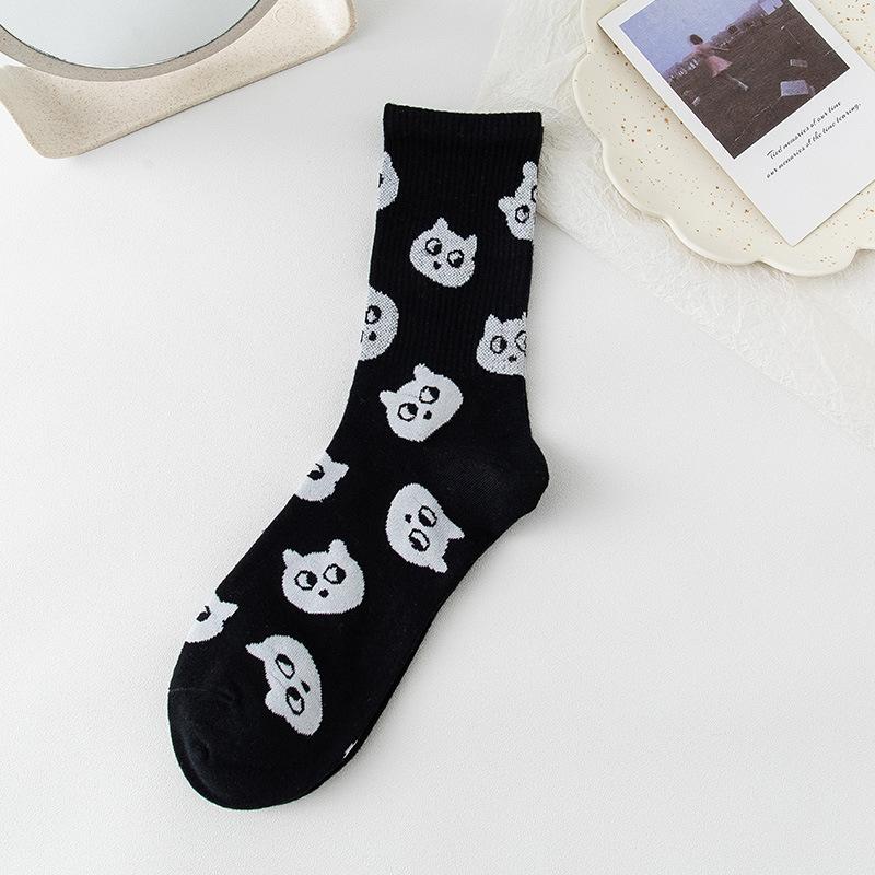 Damen Frühling und Herbst Warme und Trendige Bestickte Sportliche Lange Baumwollsocken