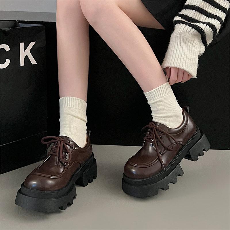 Mode 2024 Femmes Automne Nouveaux Chaussures Oxford à Plateforme Vintage Chaussures Lolita Femmes Mode Cuir PU Lacets Mocassins Chaussures d'uniforme étudiant