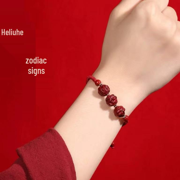 Bracelet Rouge Cinabre Année du Serpent 2025 pour les Signes Serpent, Tigre, Dragon, Cochon, Singe – Cordelette à Main Benmingnian Unisexe