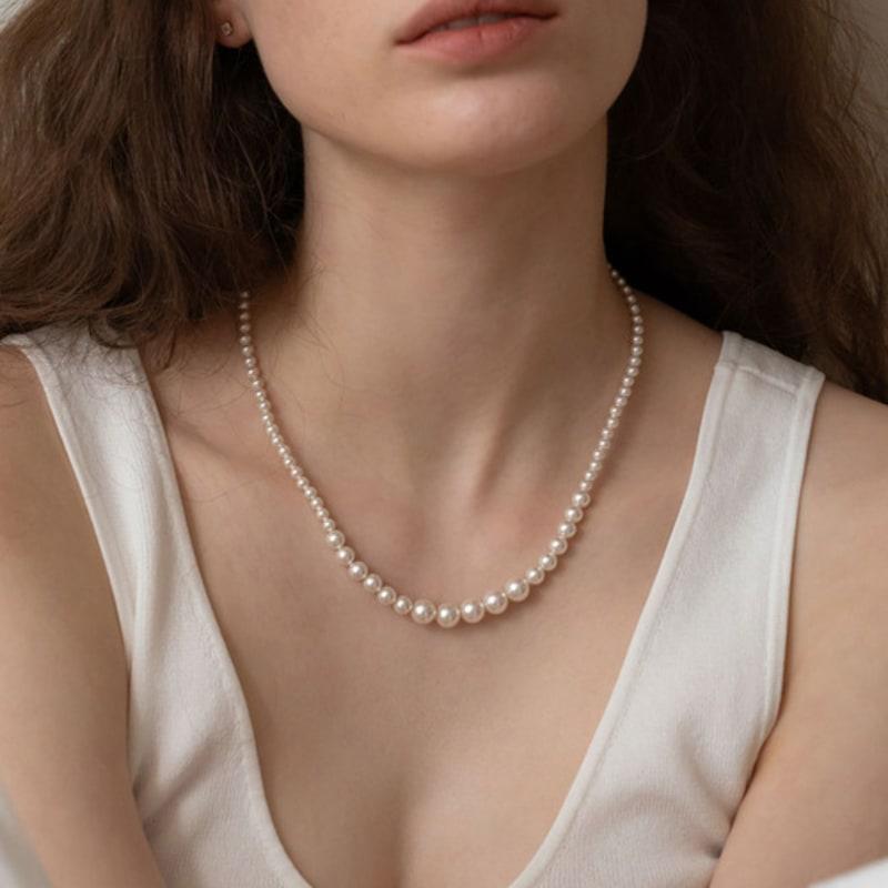Dawn of Me Crescendo Pearl Necklace
