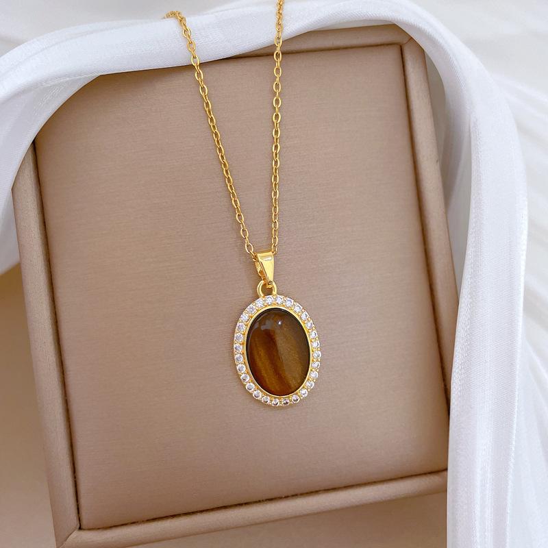 Female Versatile Goose Egg Palace Light Luxury Style Necklace