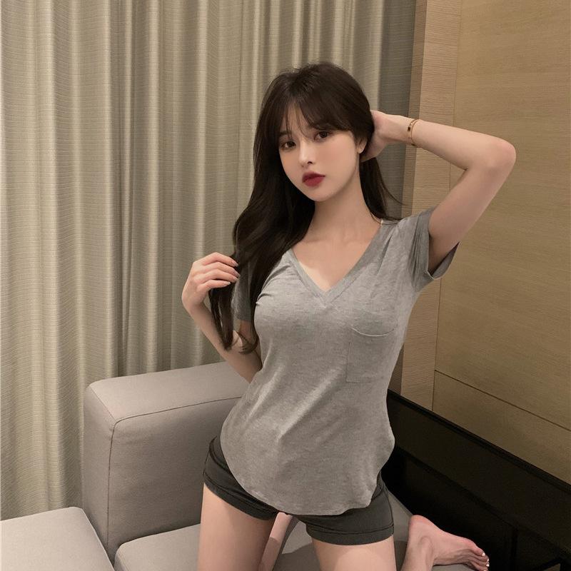 Sommermode V-Ausschnitt Kurzarm Single Pocket Damen T-Shirt Top