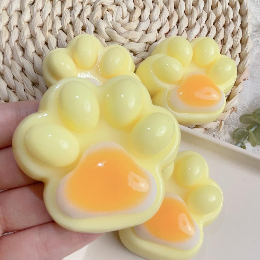 Childrens Adult Toys Squishy Poached Eggs Cat Claw Pinch Happy Decompression Appearance Level Imitation Silicone Slime Feel Toys