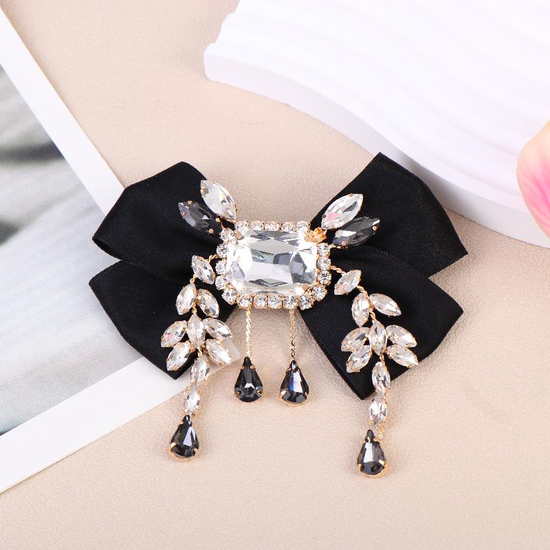 {Summer2} New Fabric Bowknot Brooches Rhinestone Tassel Bow Tie Female Shirt Collar Pin Vintage Corsage For Women Accessories