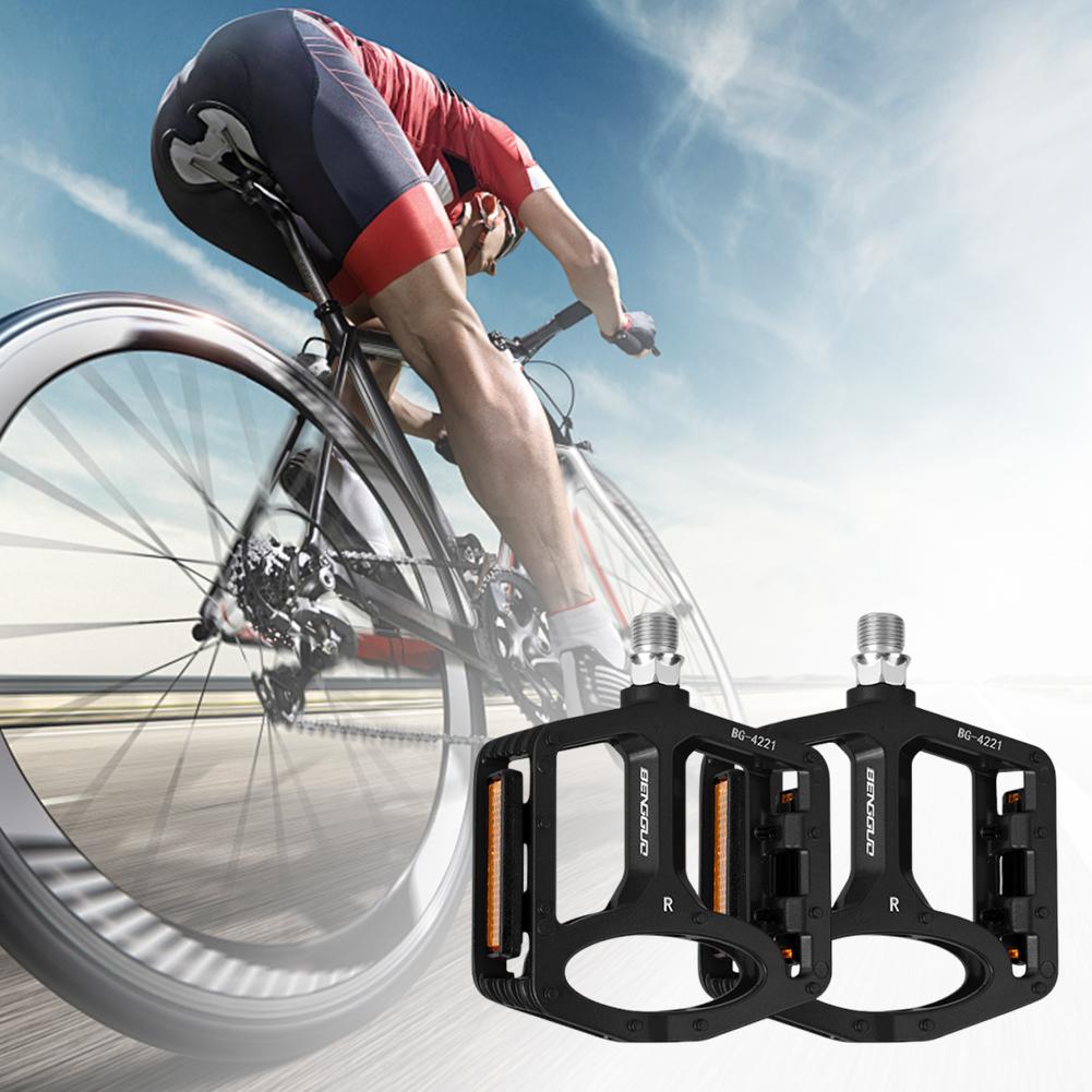 Mountain Bicycle Pedal Ultra-Light Road Bike Alloy Pedal Waterproof Double DU Bicycle Pedal for Night Riding Bicycle Accessories