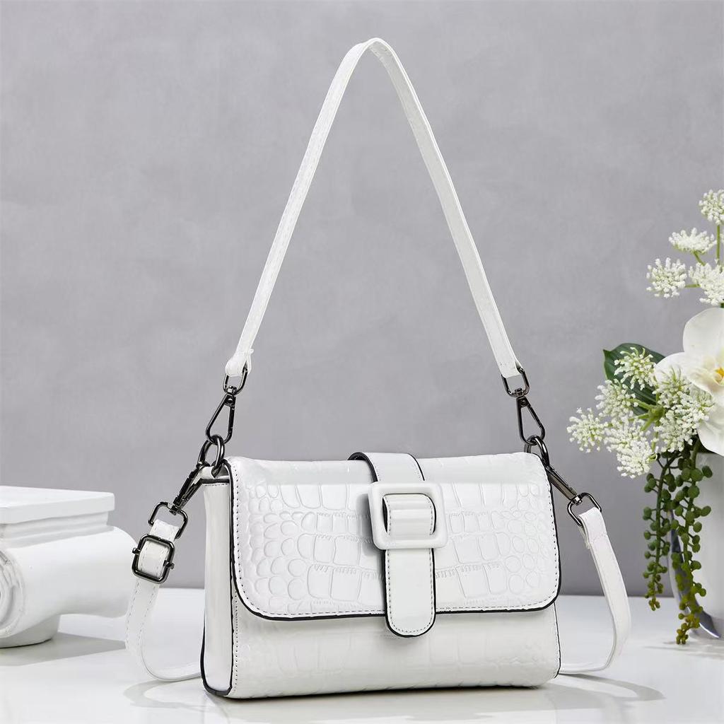 2026 Glossy Crocodile Pattern Underarm Bag: Retro Flap Design, Square Buckle, European & American Style, Women's Crossbody/Shoulder Bag