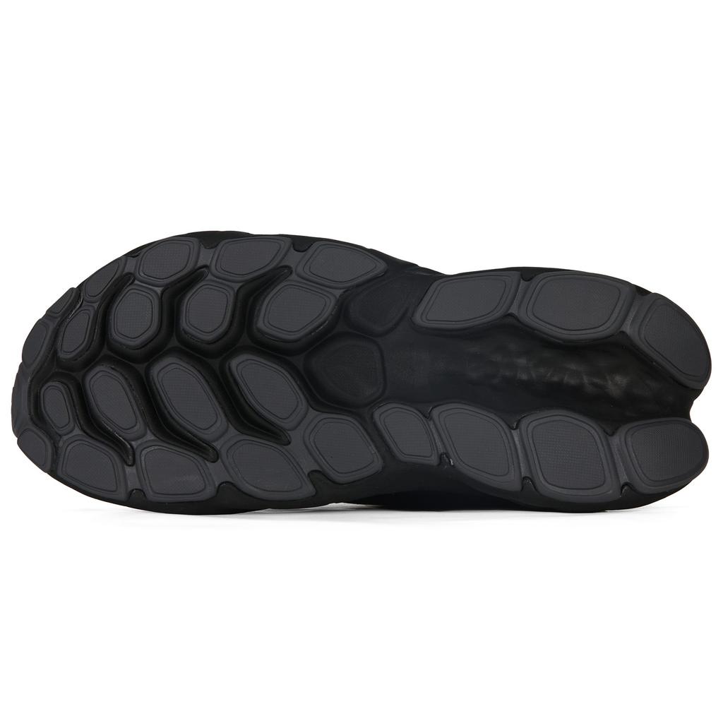 New Balance Fresh Foam Triple Black MMORBM4