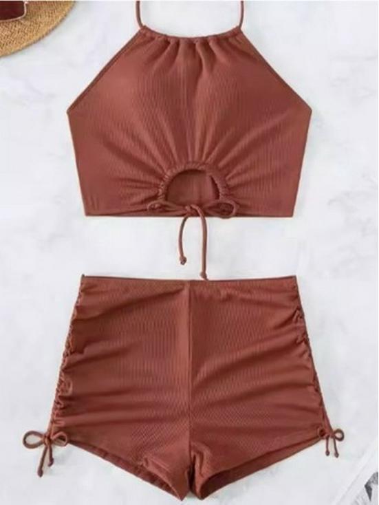 

2024 Комплект женского спортивного пляжного бикини с халтером, разрезом и шнуровкой Small кофейный