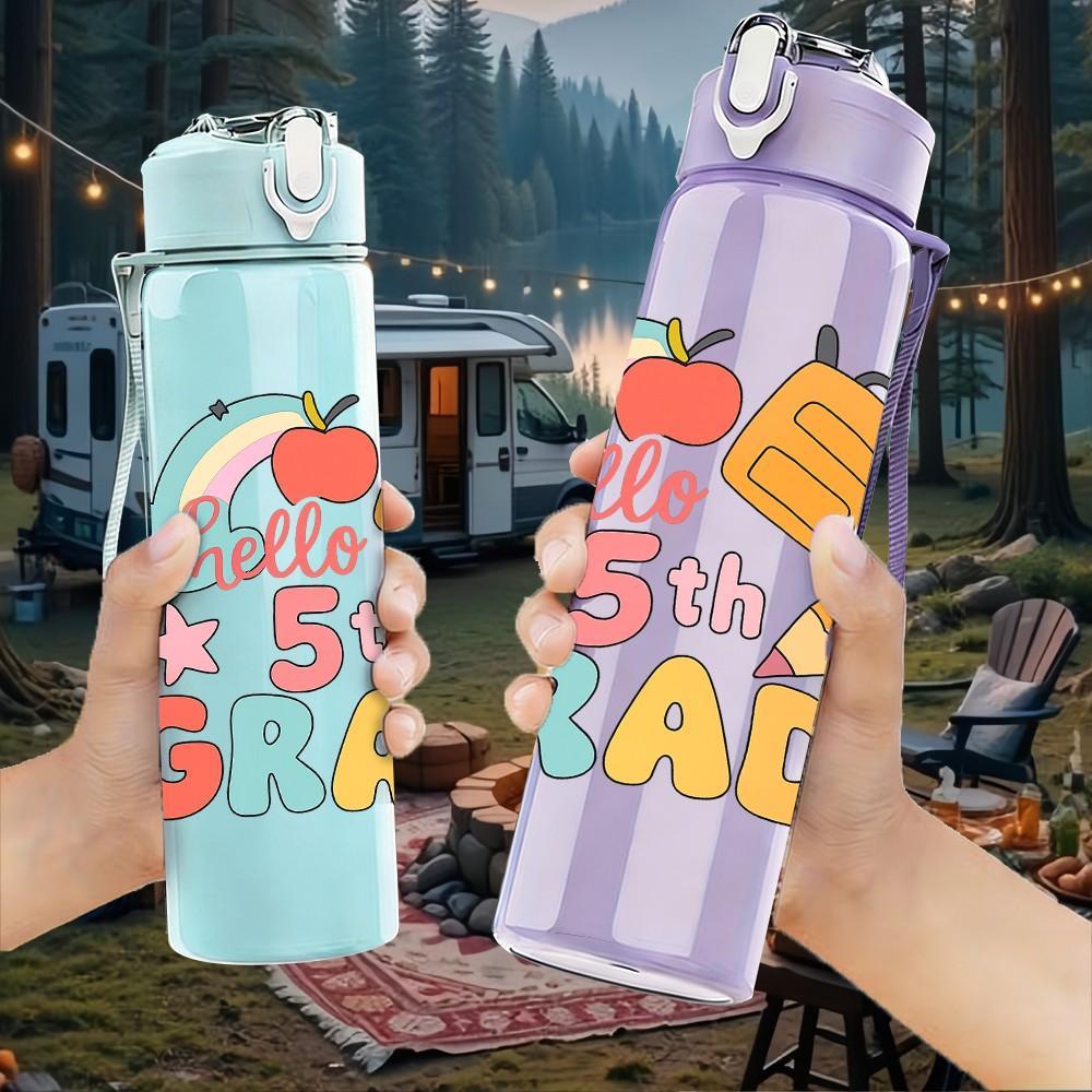 1PC Happy 5th Grade School Art 750ml Color Plastic Sports Water Bottle Leakproof Flip Straw Lid Suitable for Sports Office Home Use