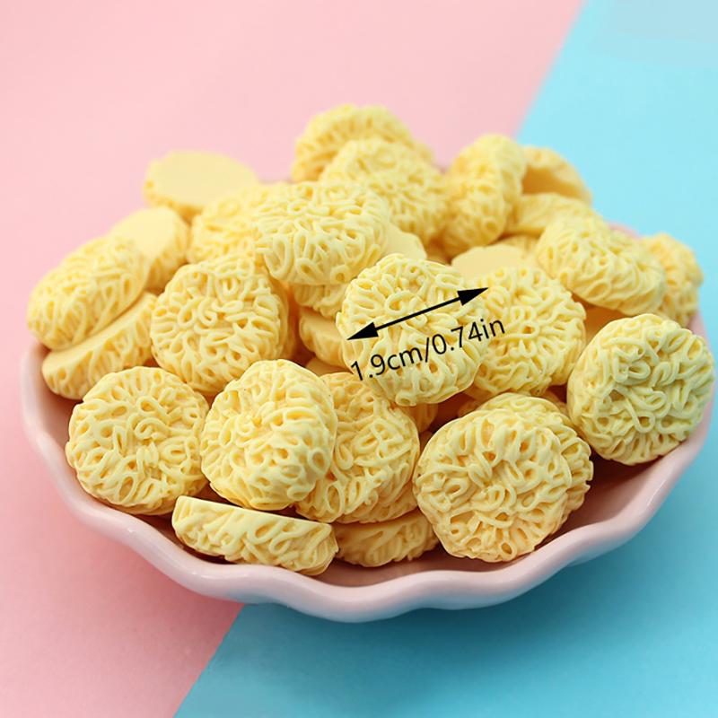 

10 шт. Миниатюрная смола Каваии Миниатюрные круглые квадратные лапши быстрого приготовления