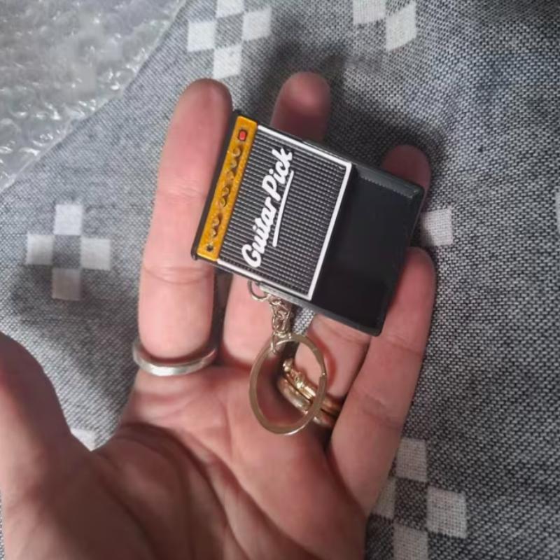 1/3 Stück Tragbare Gitarrenplektrum-Aufbewahrungsbox Schlüsselanhänger Plektrum-Halter Verhindert Verlust von Plektren Geschenk für Gitarren-, Bass- und Ukulele-Enthusiasten