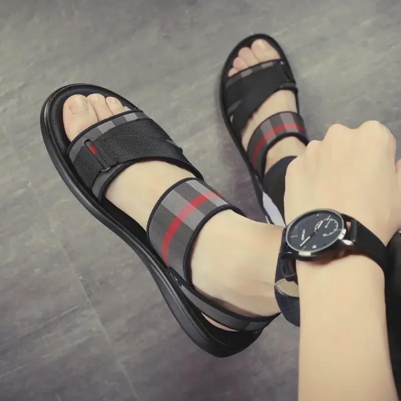 2023 Men's Trendy Korean-Style Non-Slip Outdoor & Beach Sandals