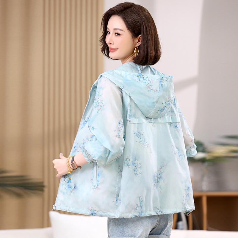 2025 Women's Lightweight Hooded Sun Protection Jacket - Spring/Summer Breathable, Casual, Printed Outerwear