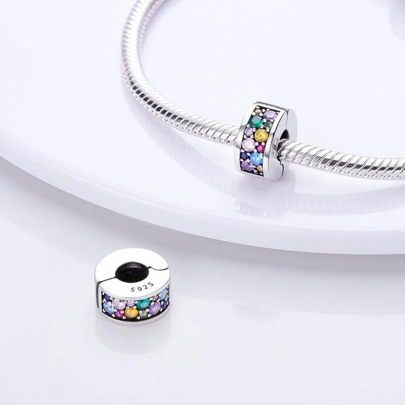 Nové přívěšky Bezpečnostní řetízek 925 Sterling Silver CZ Pave Charms FitNová spona na náramek DIY luxusní šperkový dárek