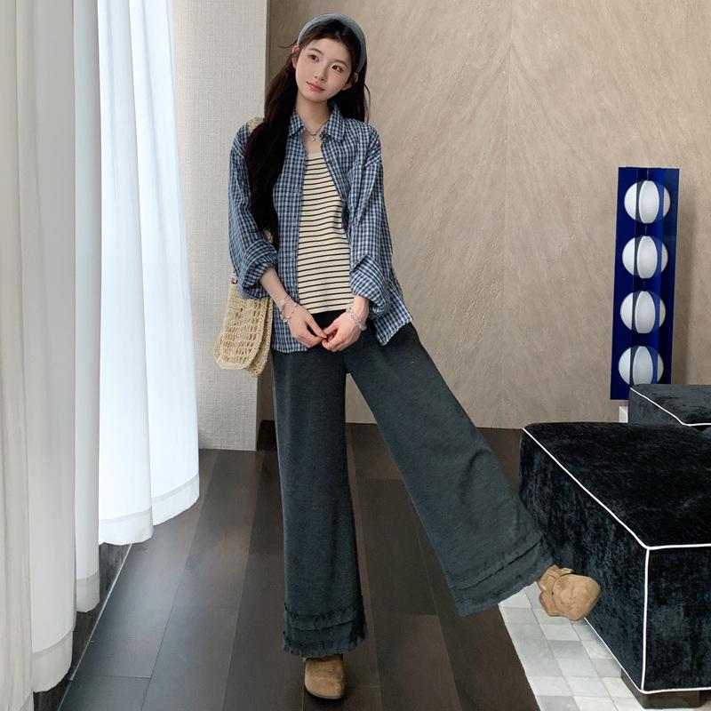 Spring 2026 Maternity Fashion: Plaid Shirt, Striped Vest & Wide-Leg Pants Set