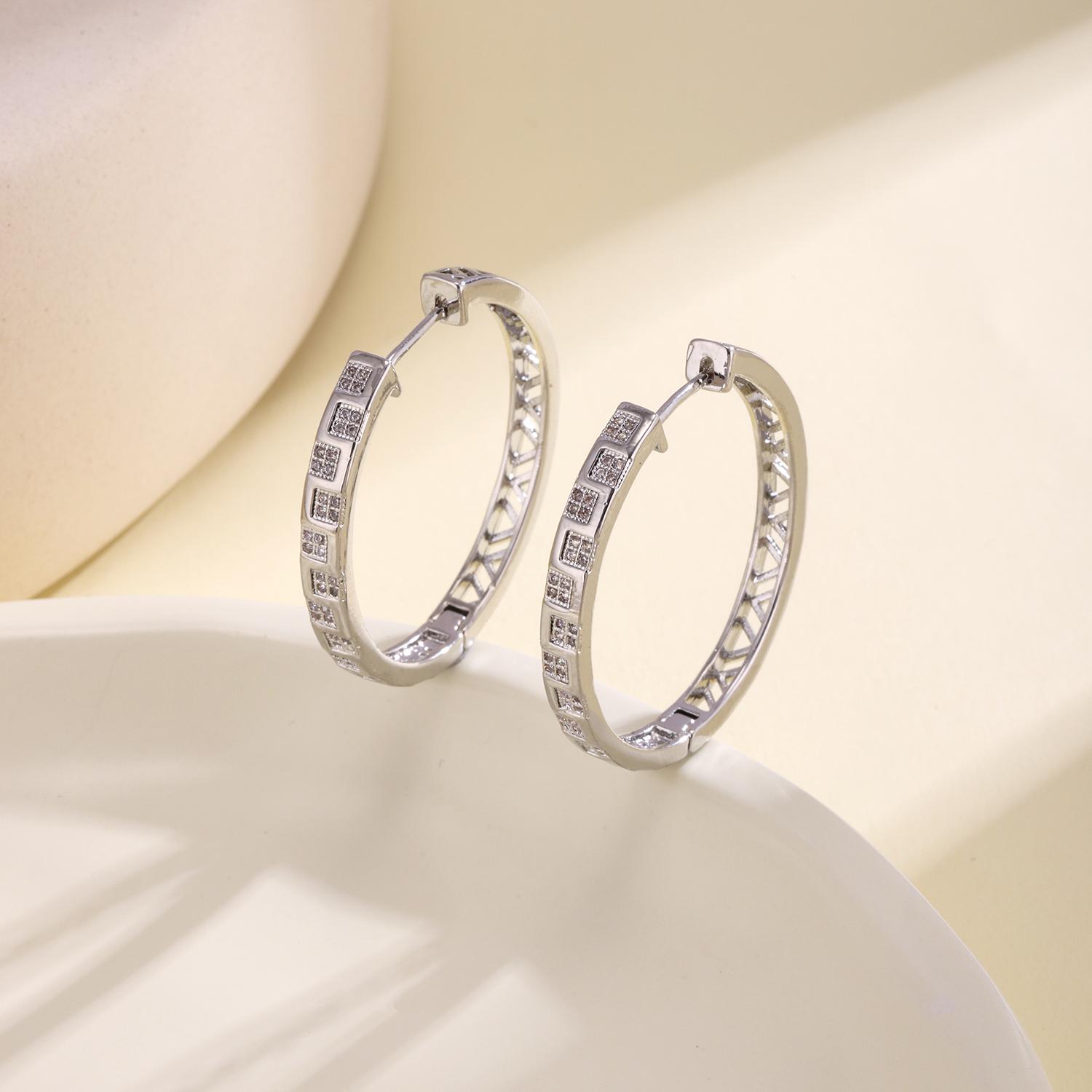 Nidin Minimalist Geometric Hoop Earrings For Women Cubic Zirconia Inlaid Hollow Pattern Fashion Ear Jewelry Party Daily Wear серебряный