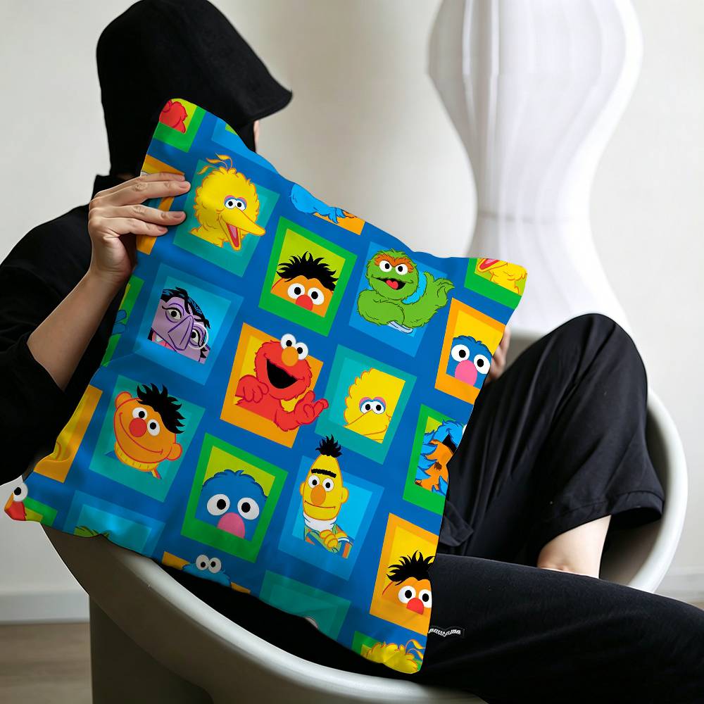 S-Sesame Street TV Cute Cartoon Pillow Covers Cartoon Sofa Decorative Home Double-sided Printing Short Plush Cute Cushion Cover