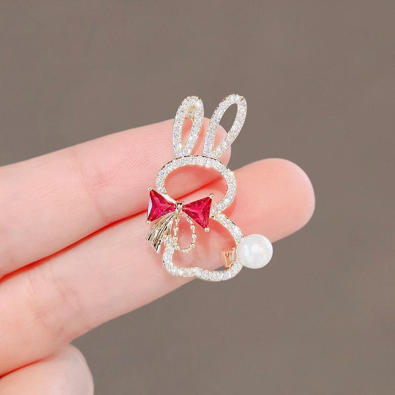 

Милый галстук-бабочка с кроликом, высококачественная брошь с антибликовым покрытием, женская брошь со стразами, булавка для воротника Red bow tie rabbit