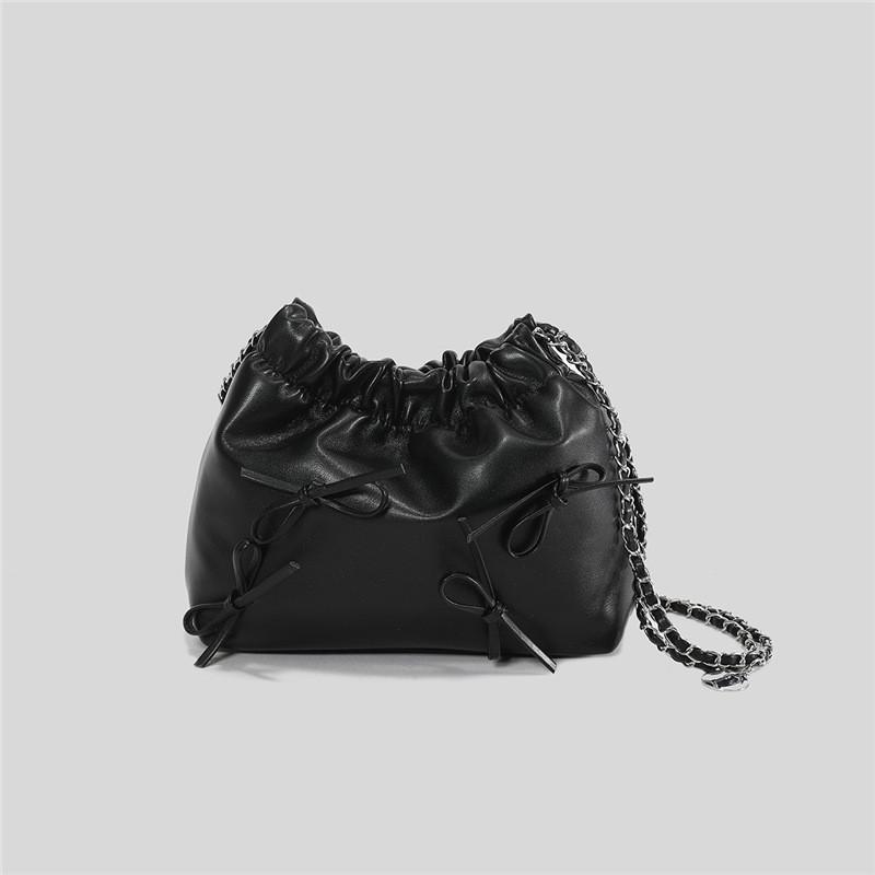 2024 New Spring Butterfly Bow Tote Bag Women Large Capacity Wrinkle Shoulder Crossbody Bag Street Fashion Chain Bag