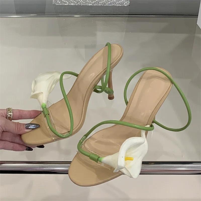 Fashion Elegant Transparent Pvc Flower Decorated Heeled Sandals Women Sexy Peep Toe Thin High Heels Fashion Party Dress Shoes for Women