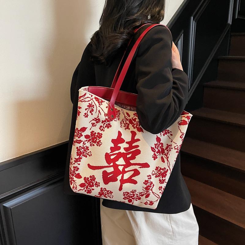 Tote bag women's new large-capacity portable shoulder bag festive red wedding bag
