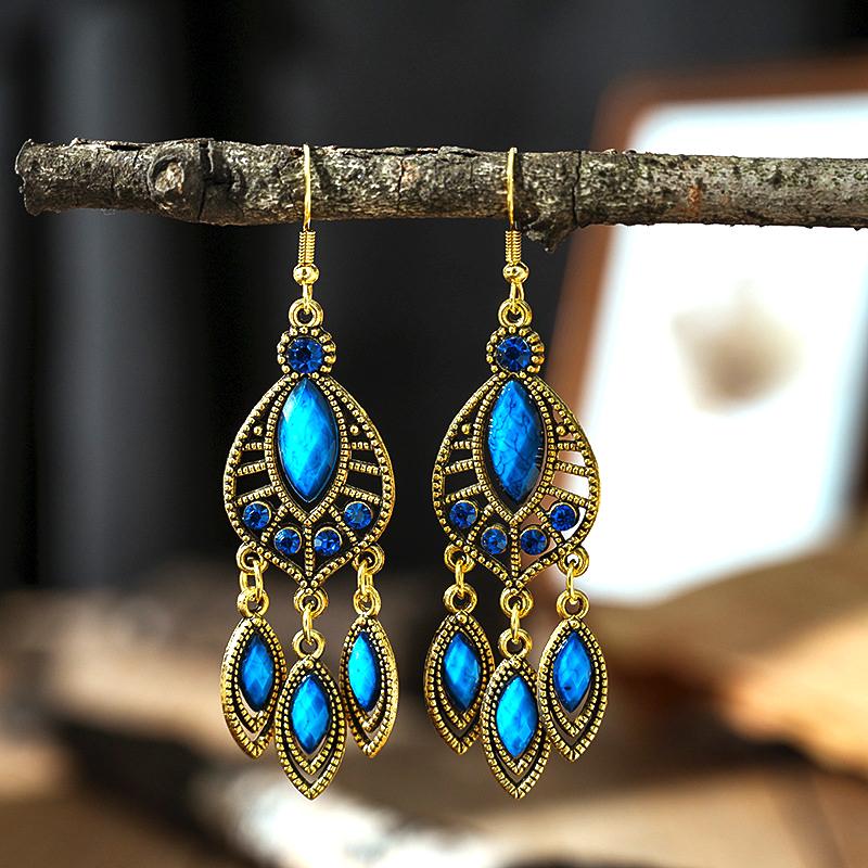Ethnic Long Antique Gold Color Water Drop Earrings for Women Vintage Hollow Inlaid Rhinestone Elegant Earring Female Jewelry