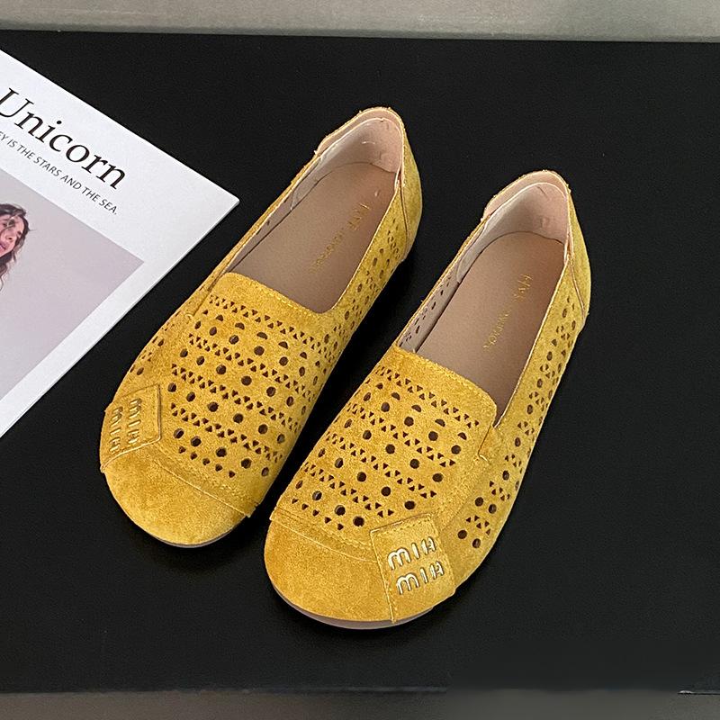 2025 Summer New Ins Retro Flat-bottomed Breathable Mother Shoes Hollowed Out Casual Soft-soled Women's Hole Shoes Women
