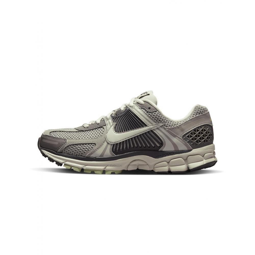 

Nike Zoom Vomero 5 Fb8825 001 photo/225