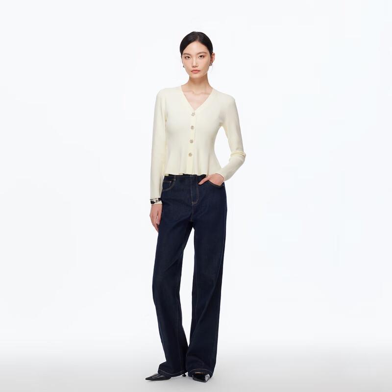 Veromoda Ruffle V-Neck Slim-Fit Knit Top