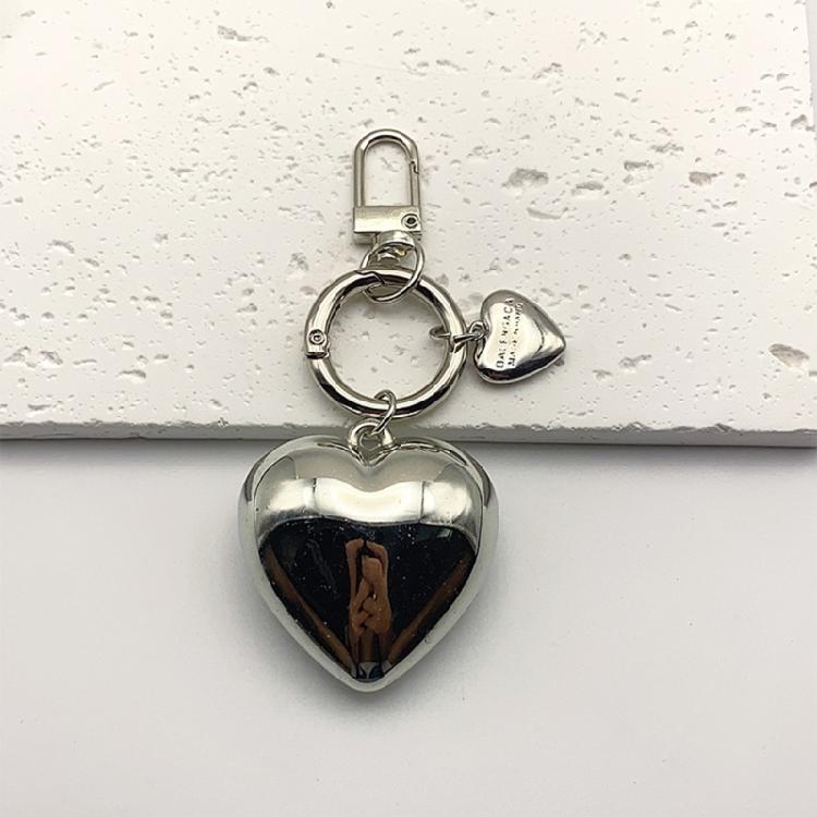 Fashionable Love Heart Keychain Charm Stylish Pendant Adds Personality to Bags and Keys Decoration for Daily Use