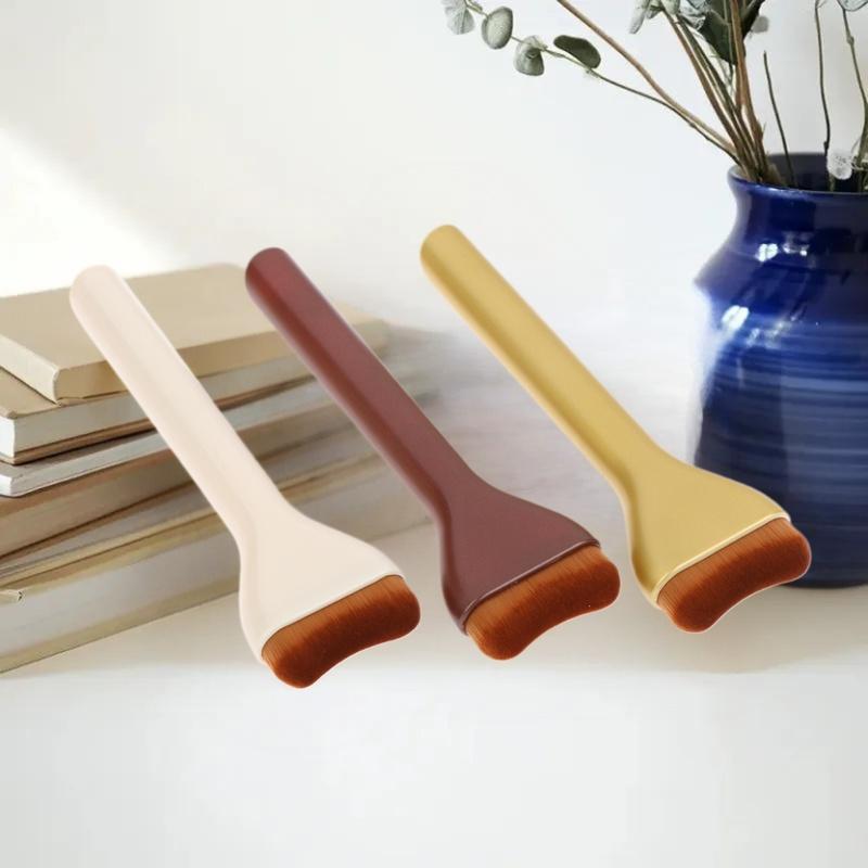 Tongue-Shaped Makeup Brush for Contouring Foundation Cream Blush and Tanning Soft Bristle Multi-Purpose Tool for Day Use
