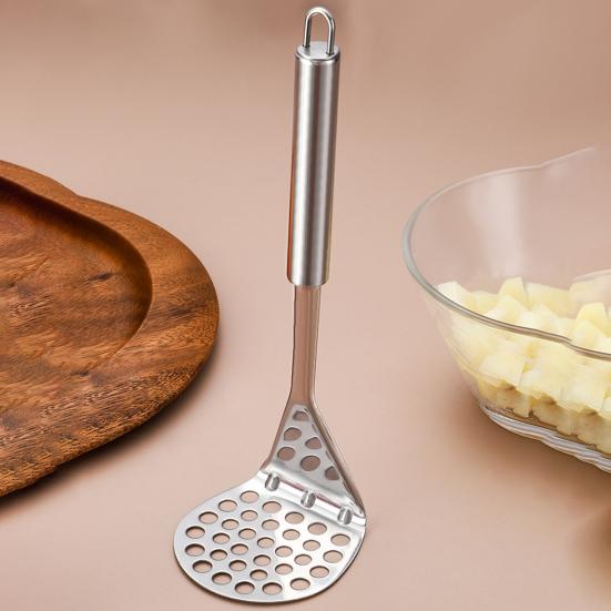 Stainless Steel Potato Masher with Ergonomic Handle Manual Food Crusher for Vegetables Sauces Rust-Resistant Dishwasher Safe Kitchen Tool for Home