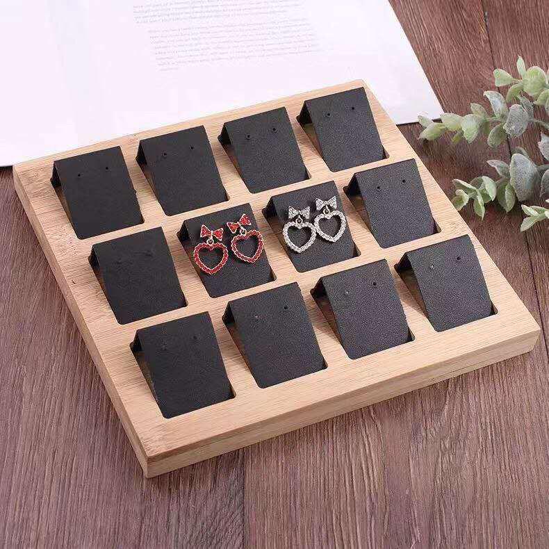 Tavă și suport mobil pentru afișarea cerceilor din bambus