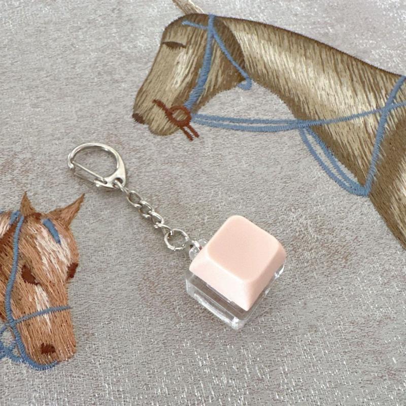 Led Keyboard Key Chain Toy Stress Relief Diy Button Finger Keyboard Caps Toy Small Gifts Small Gadgets Keychains