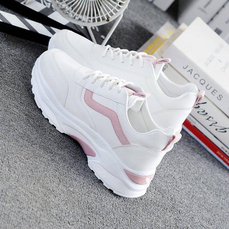 Little white shoes female ins versatile 2025 summer new mesh breathable skirt fashion Internet celebrity student shoes