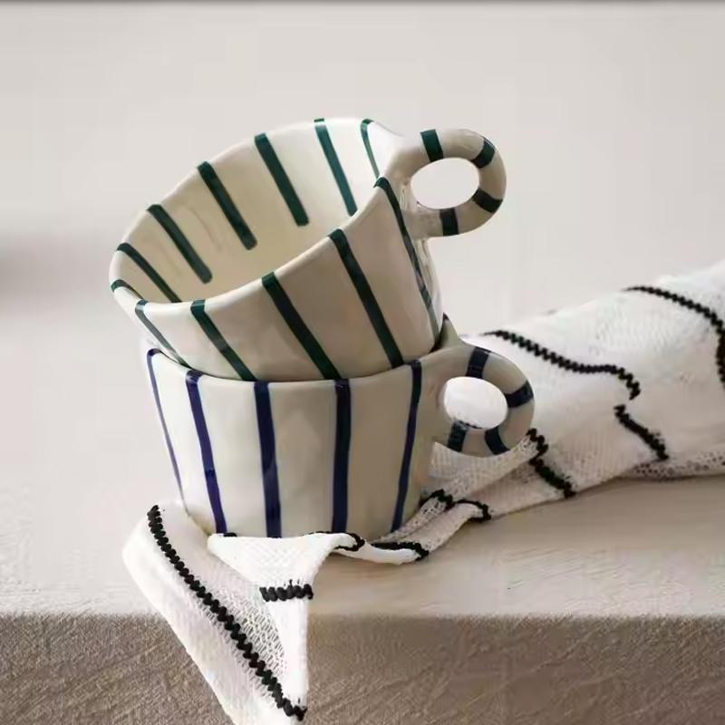 1Pc10.5Oz Scandinavian Geometric Stripesd Ceramic Mug, Exquisite Hand-Painted Round Mouth Handle Cup, Simple Stripesd Coffee Cup, Suitable for Home