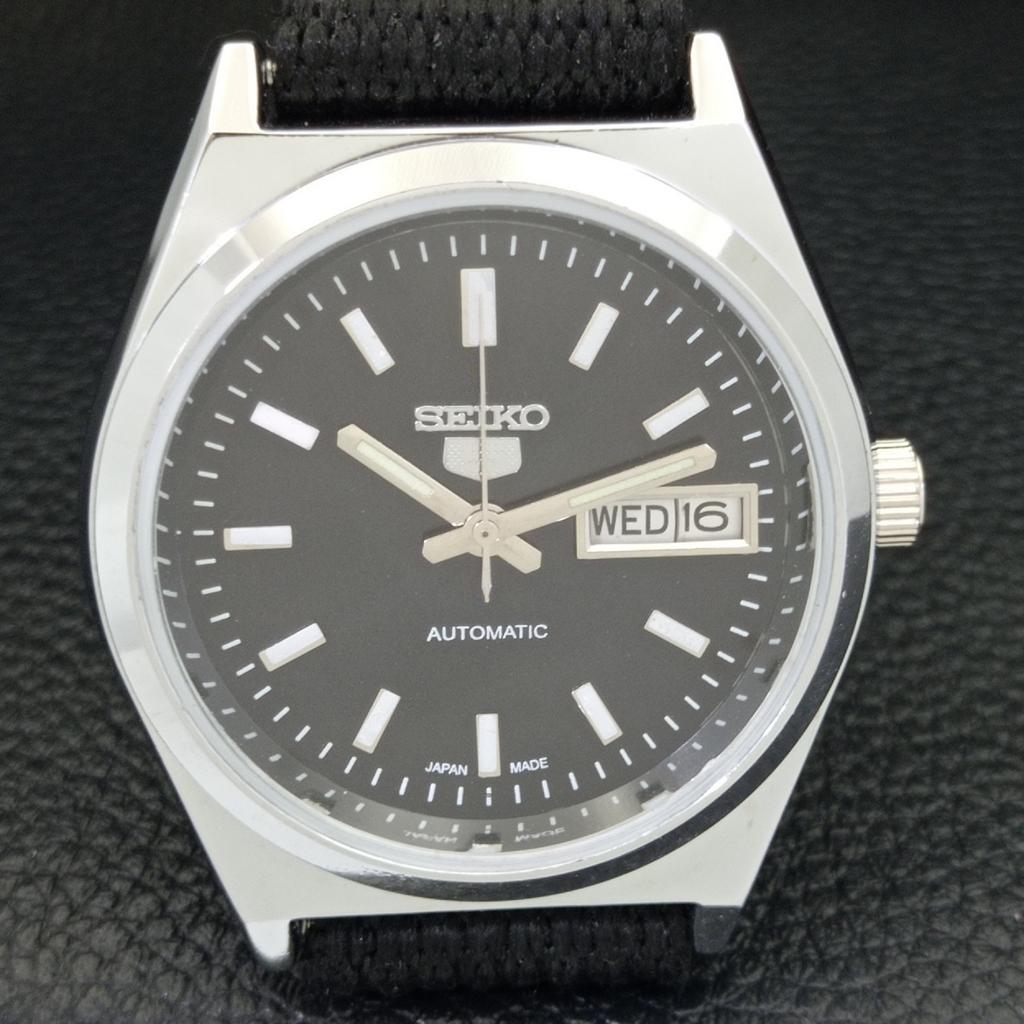 VINTAGE SEIKO 5 AUTOMATIC REFURBISHED JAPAN MENS BLACK DIAL WATCH a440673-9 Sk-a440673-1