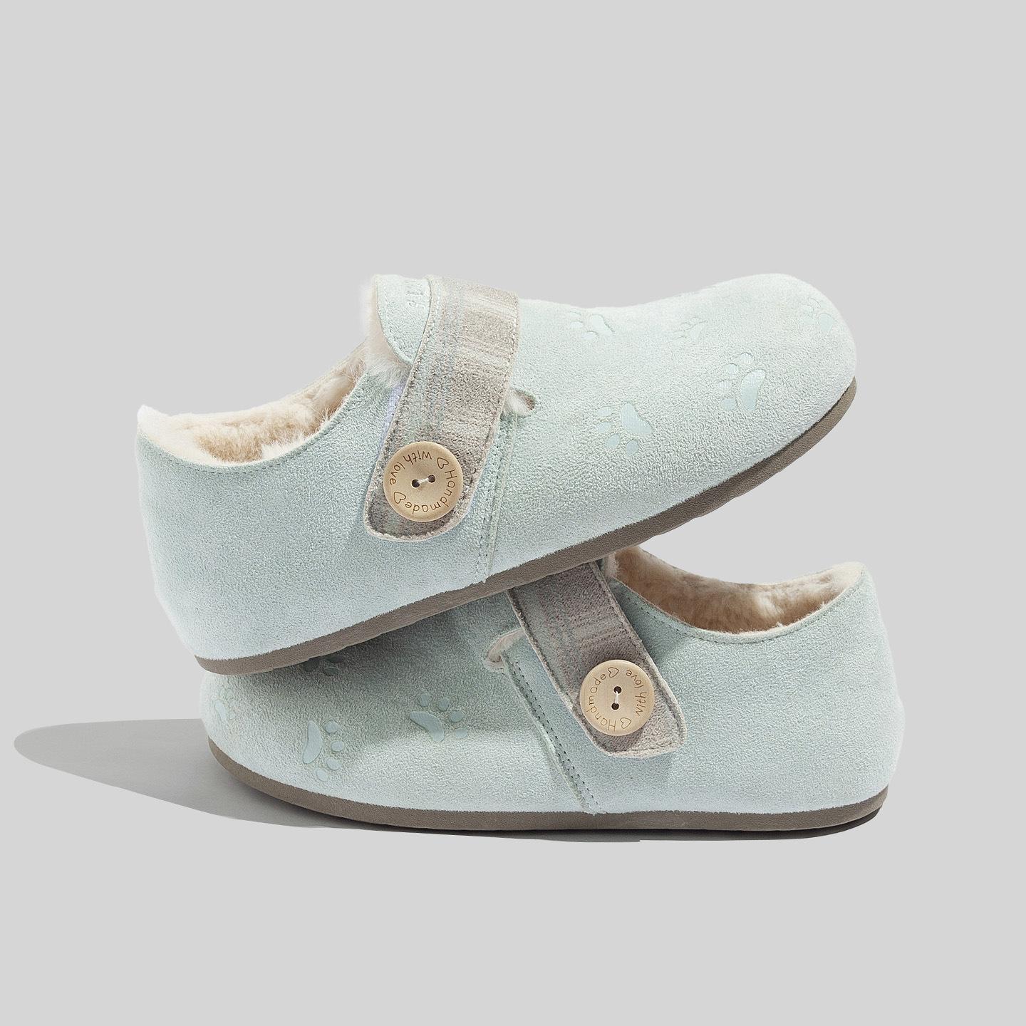 

Winter new warm velvet Birkenstocks women s casual simple retro fluffy cotton shoes 35