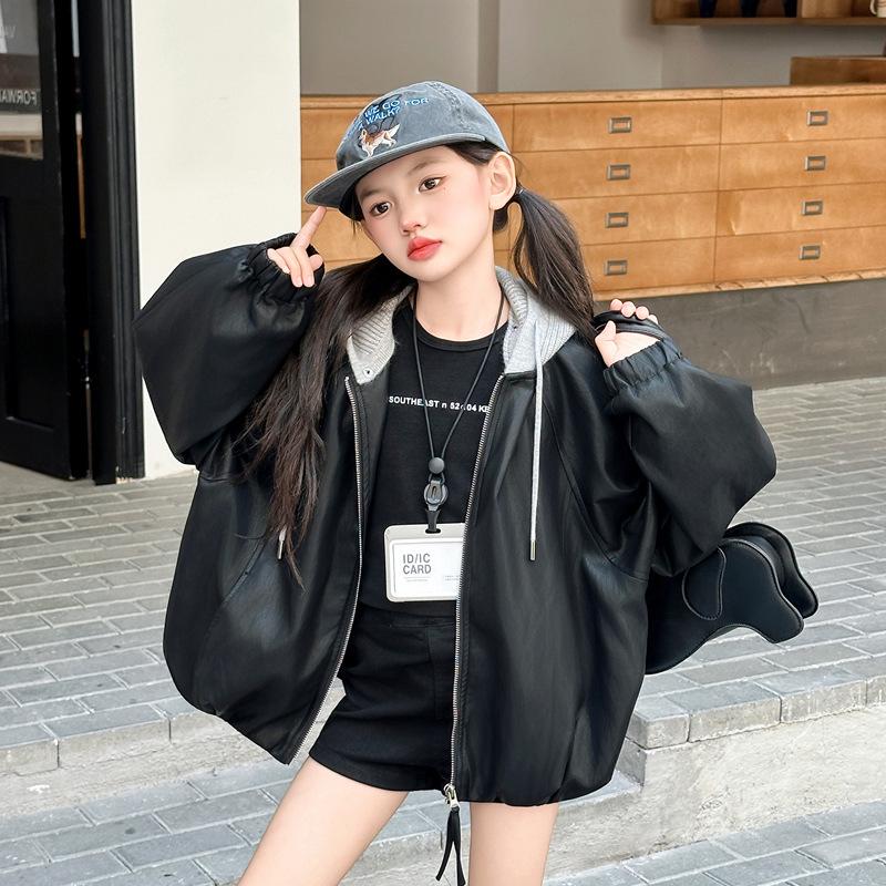 

Модна шкіряна куртка з капюшоном для дівчаток на осінь і весну - Стильний повсякденний дитячий одяг для дітей середнього та старшого віку 140cm колір чорний шкіряний піджак