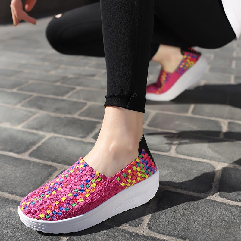 Sommerhöhe zunehmende Zopf-Strand-faule Schuhe Frauen-beiläufige Webart-weiche Beleg-auf Plattform-Loafer mit dicker Sohle