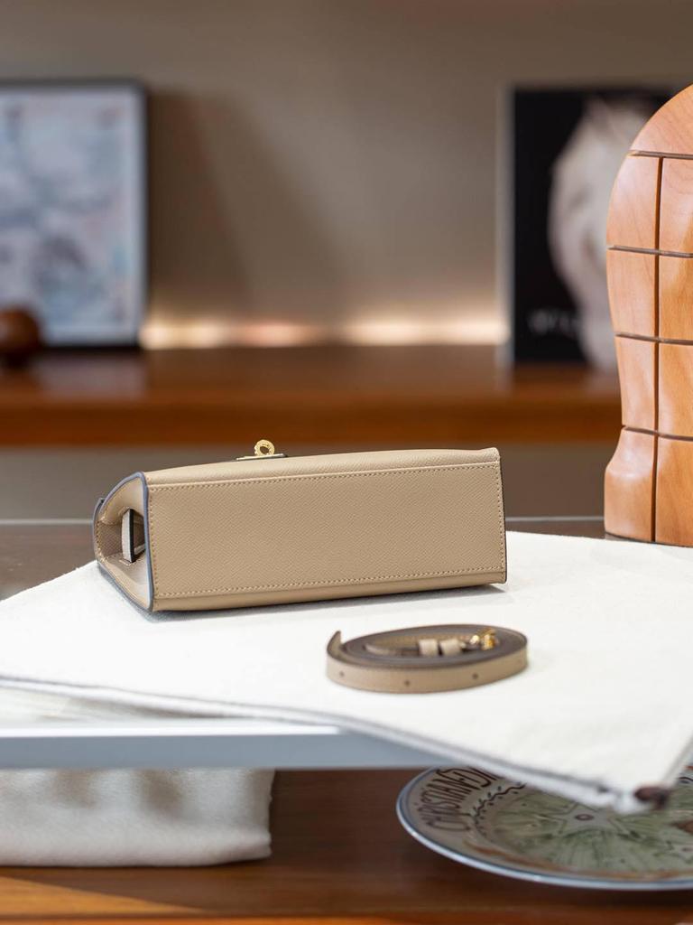 2025 Kabelka Kelly z pravé kůže s potiskem dlaně - Jedno rameno & Crossbody se zlatou přezkou