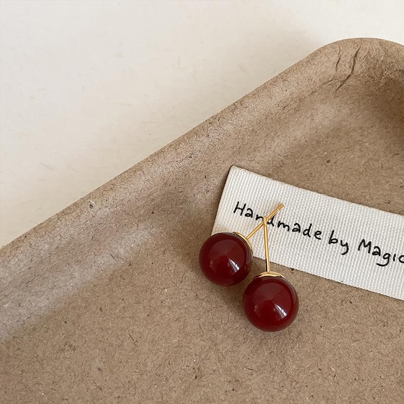 Eleganckie kolczyki sztyfty z czerwonego agatu - Wszechstronna, luksusowa i wykwintna biżuteria dla kobiet
