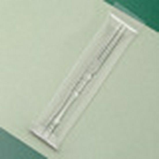 Heart-Shaped Transparent Disposable Fruit Forks - Food Grade Plastic Skewers for Cakes & Fruits