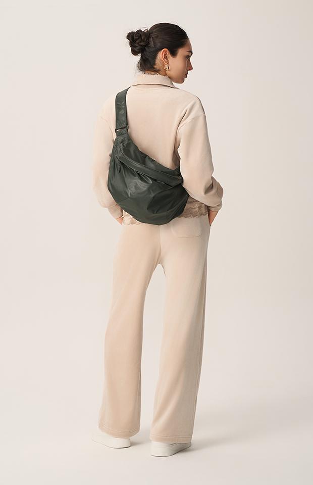 HUIT Soft Fleece Wide Fit Pants Htwpn4L09T