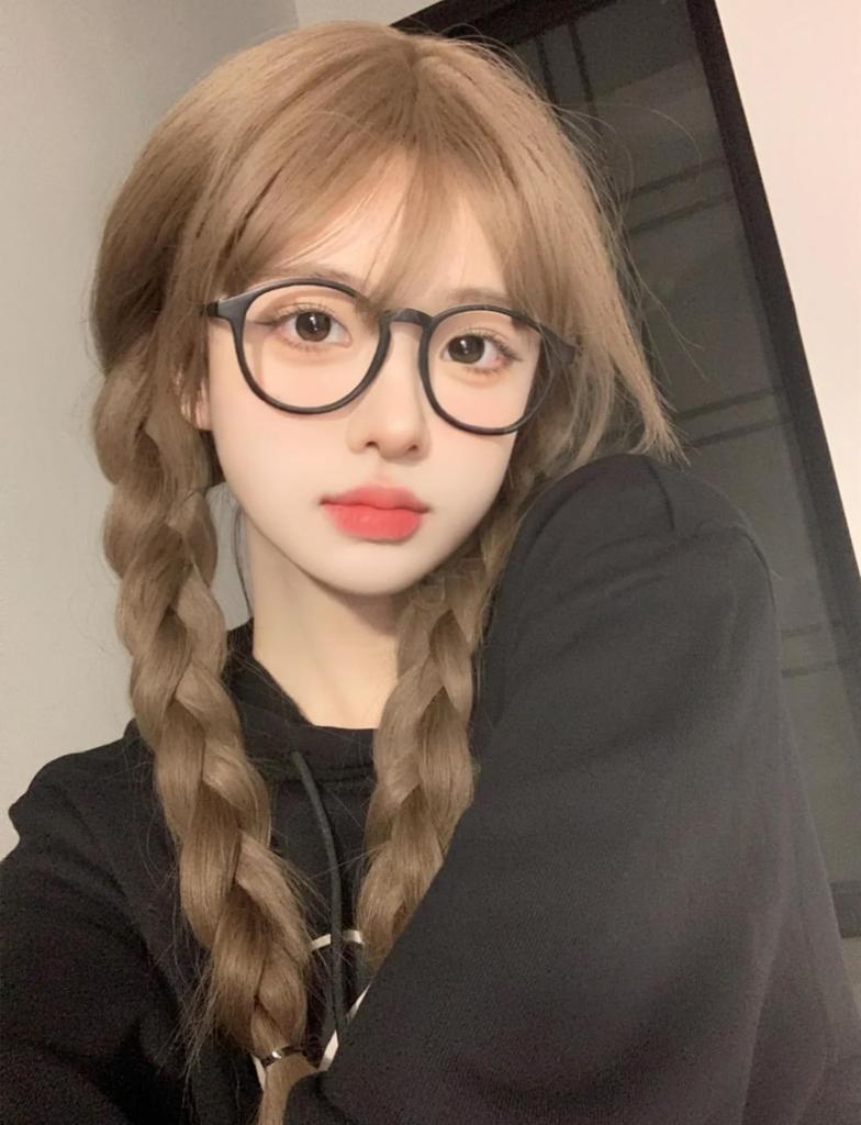 Eileen Light Brown Wig Wig Straight Natural Harajuku Style Popular Small Face Effect Cute Net Included Semi-Long Women's