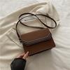 Korean Casual Crossbody Small Black Bag for Women Korean Versi Simple Shoulder Retro Hg Kg Style Small Square Bag