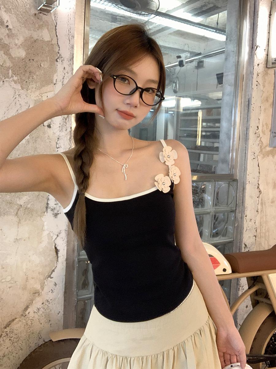 

Unique and chic design, flower contrasting color splicing, sling vest, women s new summer outer wear sexy top S чёрный