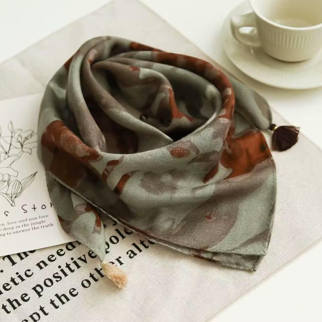 Women's Retro Navy Blue Floral Silk Wool Tassel Scarf - Versatile and Decorative 2025