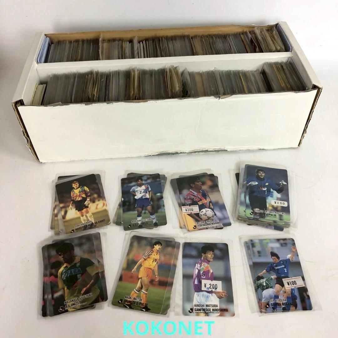 Soccer cards bulk sale, large quantities, many in sleeves, J League overseas players trading cards