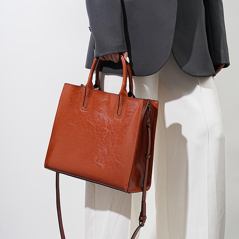 Large capacity bag women's leather portable tote bag, computer bag business women's bag women's bag